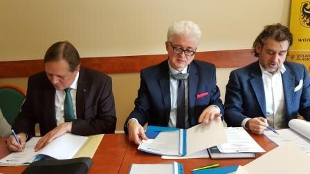 Unterzeichnung des Partnerschaftsvertrages für das Projekt Smart Integration am 16. März 2017.